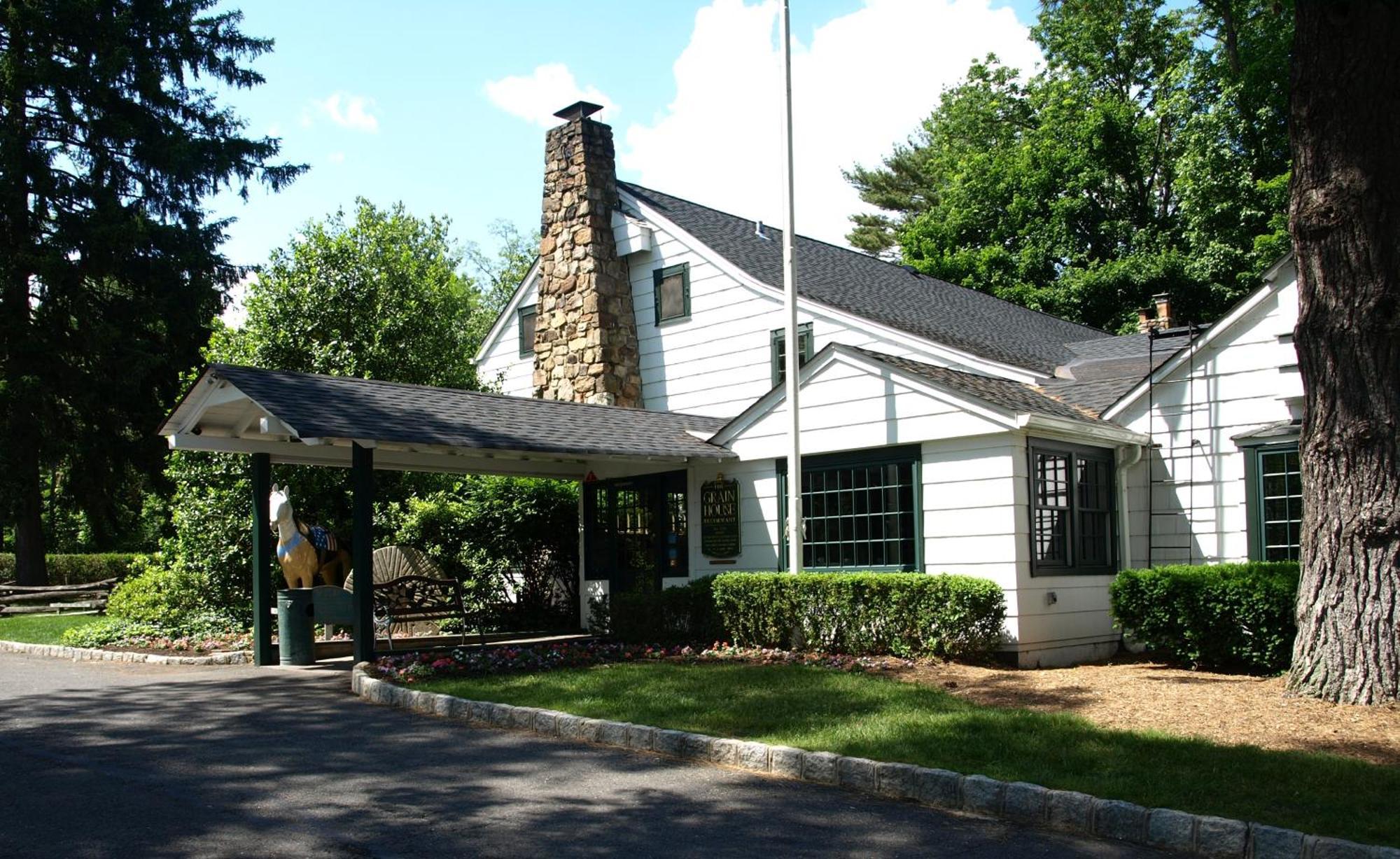 The Olde Mill Inn Basking Ridge Esterno foto