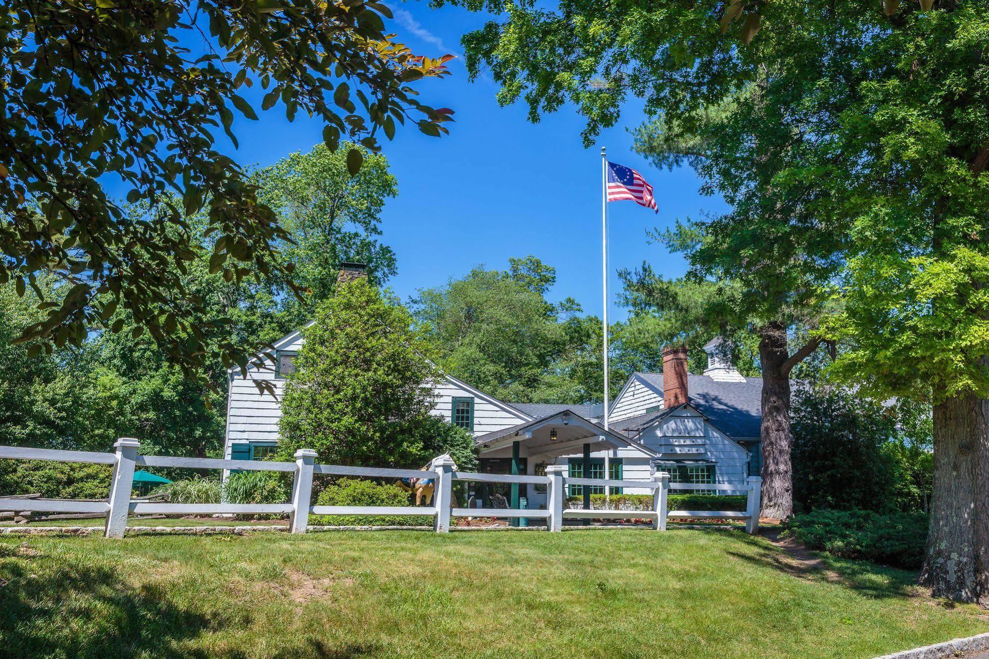 The Olde Mill Inn Basking Ridge Esterno foto
